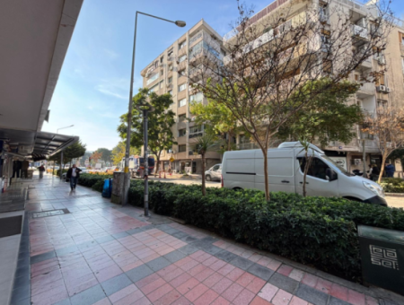 Alsancak Plevne Bul. 1.Kat 3+1 Diş Doktoruna Kiralık Eşyalı Muayene!