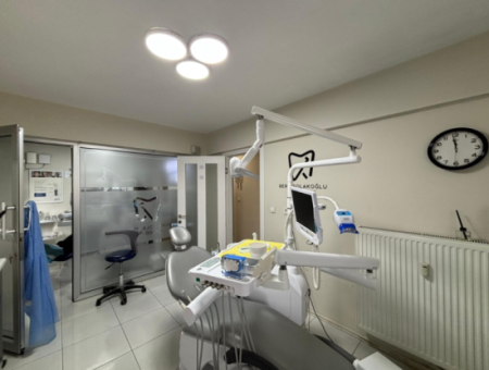 Alsancak Plevne Bul. 1.Kat 3+1 Diş Doktoruna Kiralık Eşyalı Muayene!