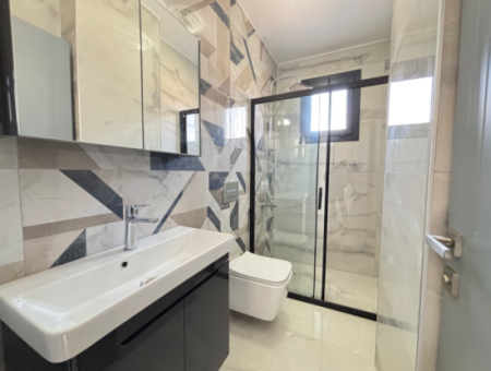 Sığacık’ta Havuzlu 3 Oda 1 Salon Satılık Müstakil Villa