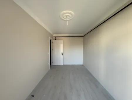 Seferihisar Camikebir – İzmir Caddesinde 2+1 Satılık Daire