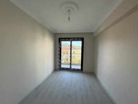Seferihisar Camikebir – İzmir Caddesinde 2+1 Satılık Daire