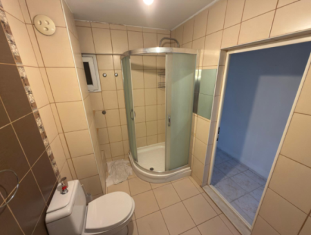 Küçükyalı'da 3+1 Geniş Balkonlu Ara Kat Yalı Dairesi