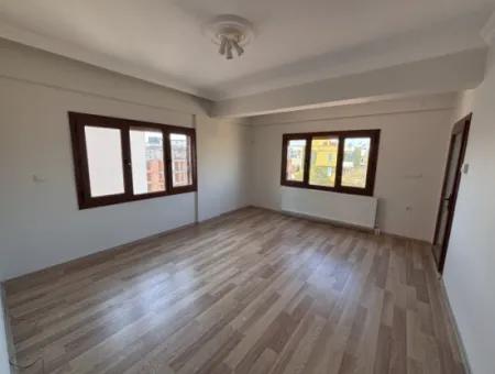 Seferihisar Camikebir’de 3+1 Ferah Daire