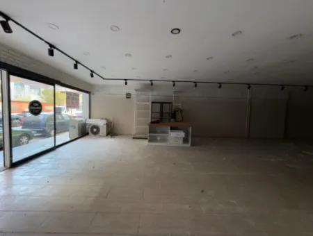 Seferihisar Ana Cadde Üzerinde Cam Vitrinli 350 M² Kiralık Dükkân