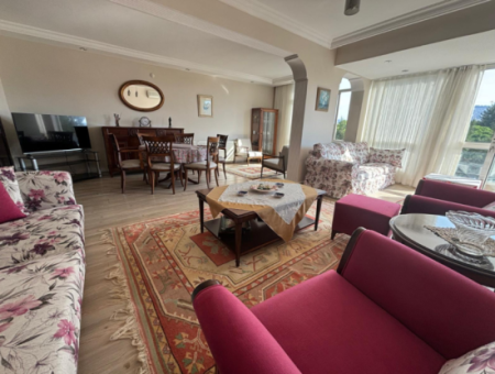 Alsancak Fuar Cepheli 5.Kat 4+1 Doğalgazlı Eşyalı Kiralık Daire!