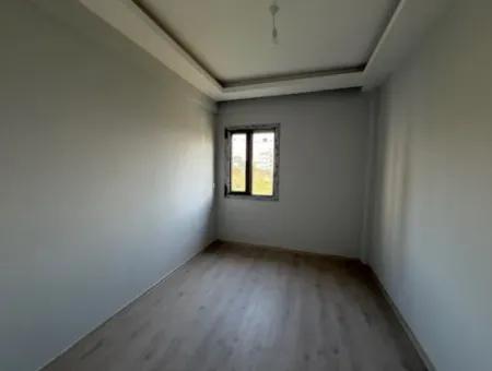 Seferihisar Camikebir'de Yatırım İçin Modern 2+1 Daire