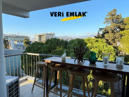 Alsancak Libasın Sokağında 3+1 Köşe 5.Kat Masrasız Satılık Daire!