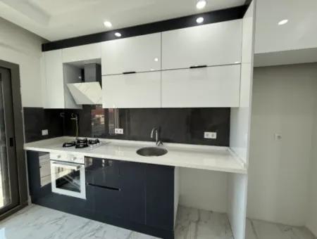 Seferihisar Camikebir’de Sıfır 2+1 Daireler