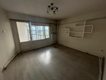 Alsancak Devlet Hastanesi Karşısı  Işyerine Uygun 160 M² 5+1 Kiralık Ofis