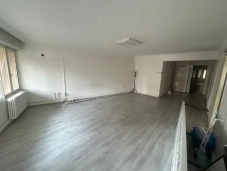 Alsancak Devlet Hastanesi Karşısı  Işyerine Uygun 160 M² 5+1 Kiralık Ofis
