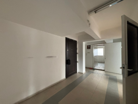 Alsancak Mahmut Esat Bozkurtta 2+1 135M2 6.Kat Satılık Daire!