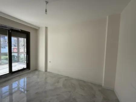 Camikebir’de Merkezde Kış Bahçeli 1+1