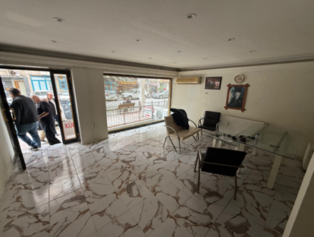 Tarihi Asansör Karşısı Mithatpaşa Caddesi Üzeri 55 M2 Kupon Dükkan