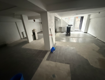 Tarihi Asansör Karşısı Mithatpaşa Caddesi Üzeri 55 M2 Kupon Dükkan