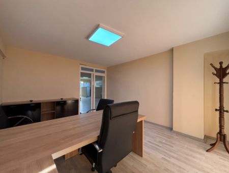 Konak Basmanede Boş 2.Kat Bakımlı 140M2 Satılık İş Yeri / Ofis
