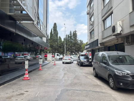 Konak Basmanede Boş 2.Kat Bakımlı 140M2 Satılık İş Yeri / Ofis