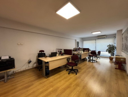 Konak Basmanede 1.Kat 140M2 Masrafsız Satılık İş Yeri /Ofis!
