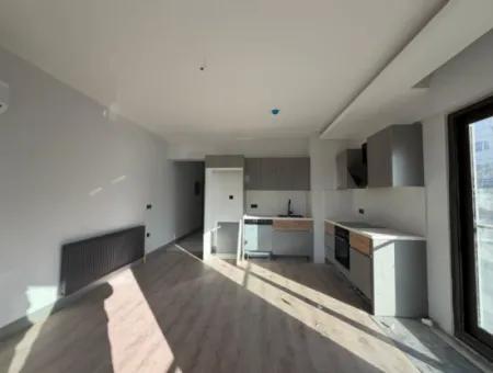 Akıllı Ev Sistemli, Geniş Balkonlu 2+1 Satılık Daire | İzmir Narlıdere