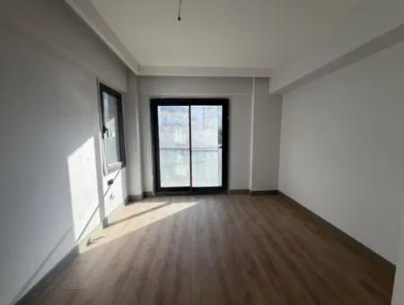 Akıllı Ev Sistemli, Geniş Balkonlu 2+1 Satılık Daire | İzmir Narlıdere