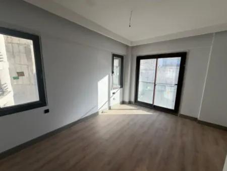 Akıllı Ev Sistemli, Geniş Balkonlu 2+1 Satılık Daire | İzmir Narlıdere