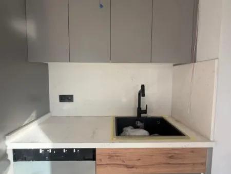 Akıllı Ev Sistemli, Geniş Balkonlu 2+1 Satılık Daire | İzmir Narlıdere