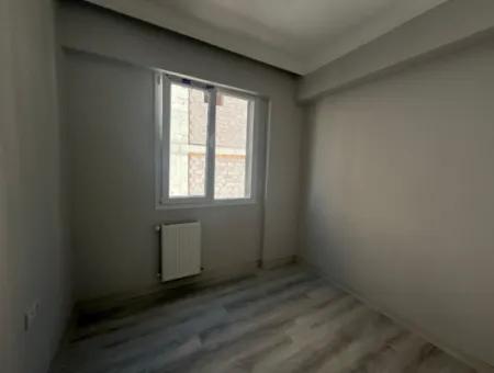 Seferihisar Gözsüzler Caddesi Yakını - Kapalı Mutfak - Satılık 3+1 Daire