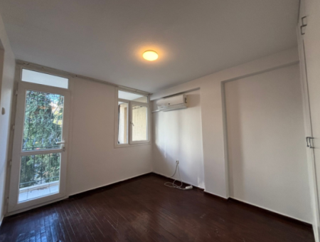 Alsancak Özel Sağlık Yakını 3+1 Kombili Kiralık Daire!