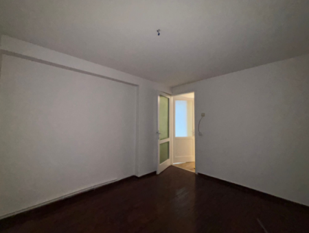 Alsancak Özel Sağlık Yakını 3+1 Kombili Kiralık Daire!