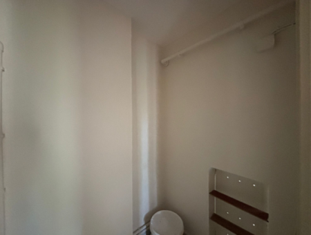 Alsancak Mimar Sinan’da Köşe 2+1 Kombili Kiralk Daire