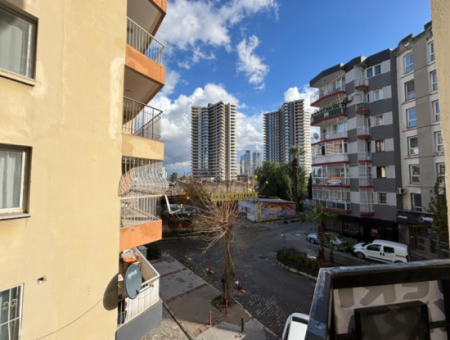 Alsancak Mimar Sinan Caddesi Üzerinde 1+1 Köşe  Kiralık Ofis / Daire!