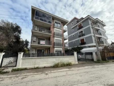 Seferihisar Camikebir'de Kiralık 3+1 Özel Ve Lüks Daire