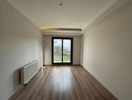 Seferihisar Camikebir'de Kiralık 3+1 Özel Ve Lüks Daire