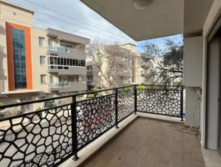 Seferihisar Camikebir'de Kiralık 3+1 Özel Ve Lüks Daire