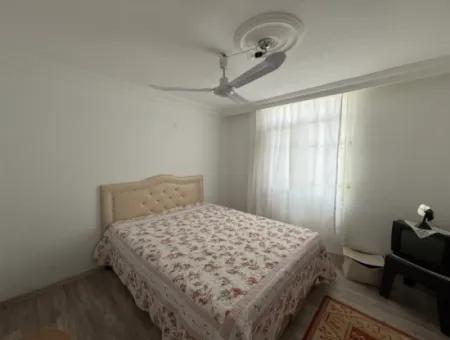 Seferihisar Akarca Atakum Sitesi’nde Bahçeden Deniz Manzaralı Satılık Villa