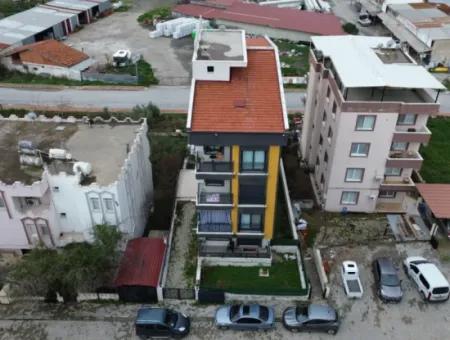 Seferihisar Camikebir Mahallesi’nde, İzmir Caddesi’ne Yakın Geniş 1+1 Daire