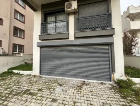 Seferihisar Camikebir Mahallesi’nde, İzmir Caddesi’ne Yakın Geniş 1+1 Daire