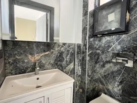 Seferihisar Akarca’da Deniz Manzaralı, Havuzlu Sitede Sıfır 3+1 Villalar