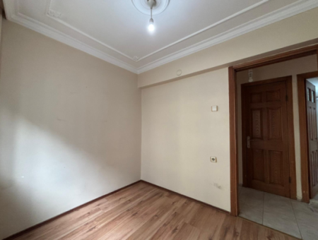 Alsancak Fuar Manzaralı Köşe 3+1 1. Kat Bakımlı Kiralık Daire!