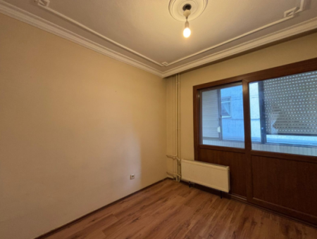 Alsancak Fuar Manzaralı Köşe 3+1 1. Kat Bakımlı Kiralık Daire!