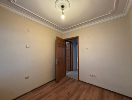 Alsancak Fuar Manzaralı Köşe 3+1 1. Kat Bakımlı Kiralık Daire!