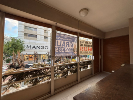 Alsancak Mustafa Enver Bey Caddesi’nde Merkezi Konumda, Geniş Ve Kullanışlı 4+1 Kiralık Daire.