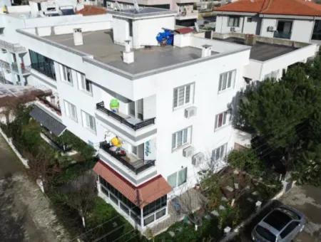 Seferihisar Sığacık’ta Marinaya Ve Kaleiçi’ne Yakın Kiralık Eşyalı 2+1 Daire