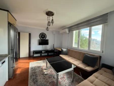 Seferihisar Sığacık’ta Marinaya Ve Kaleiçi’ne Yakın Kiralık Eşyalı 2+1 Daire