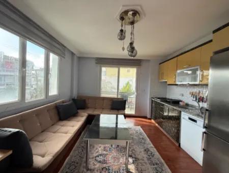 Seferihisar Sığacık’ta Marinaya Ve Kaleiçi’ne Yakın Kiralık Eşyalı 2+1 Daire