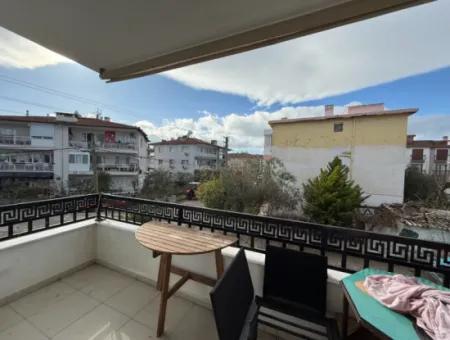 Seferihisar Sığacık’ta Marinaya Ve Kaleiçi’ne Yakın Kiralık Eşyalı 2+1 Daire