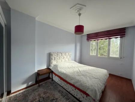 Seferihisar Sığacık’ta Marinaya Ve Kaleiçi’ne Yakın Kiralık Eşyalı 2+1 Daire
