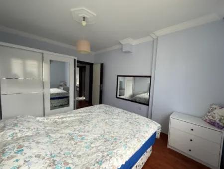 Seferihisar Sığacık’ta Marinaya Ve Kaleiçi’ne Yakın Kiralık Eşyalı 2+1 Daire