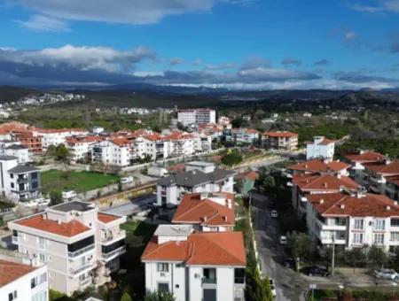 Seferihisar Sığacık’ta Marinaya Ve Kaleiçi’ne Yakın Kiralık Eşyalı 2+1 Daire