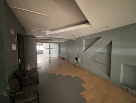 Alsancak Kıbrıs Şehitleri Caddesi Üzerinde 3.Kat Kiralık Büro