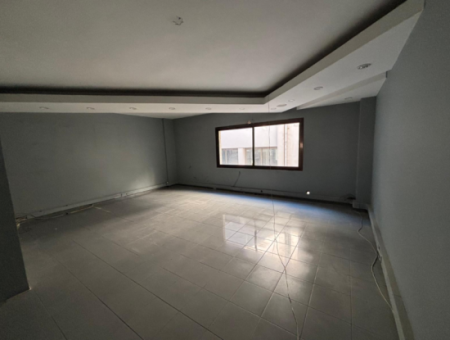 Alsancak Kıbrıs Şehitleri Caddesi Üzerinde 3.Kat Kiralık Büro